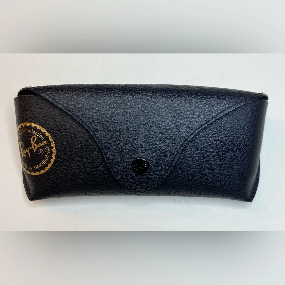 Ray-Ban Black Case with Gray Cloth - Picture 2 of 3